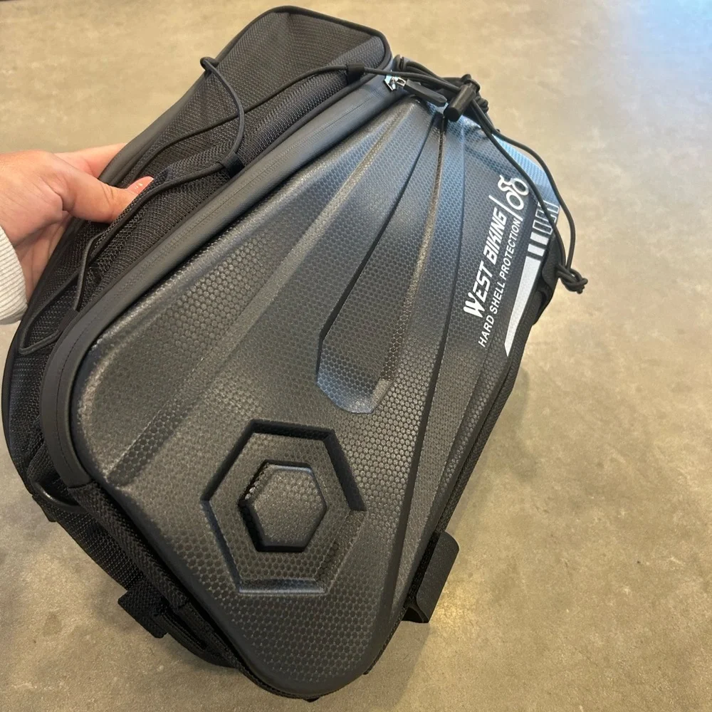 Black Bicycle Rack Bag - Picture 5 of 16
